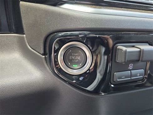 New 2025 GMC Sierra 1500 Elevation w/ Preferred Package image 29