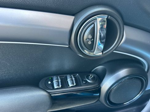 Used 2023 MINI Cooper S FWD image 11