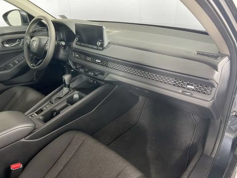 Certified 2024 Honda Accord EX image 28