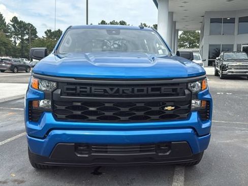 Used 2023 Chevrolet Silverado 1500 Custom RWD image 2
