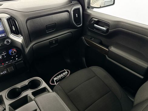 Used 2021 Chevrolet Silverado 1500 LT w/ Safety Package II AWD/4WD image 32