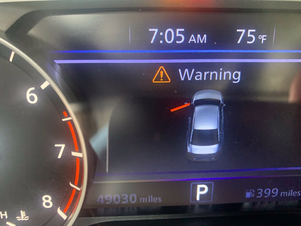 Used 2025 Nissan Altima 2.5 SV FWD image 9