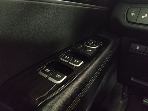Used 2020 Kia Sorento S FWD image 27