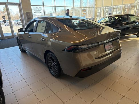 New 2026 Nissan Sentra SV image 3