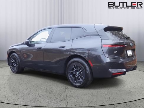 Certified 2026 BMW iX xDrive45 image 4