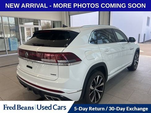 Used 2024 Volkswagen Atlas Cross Sport SEL Premium R-Line image 4