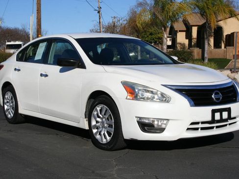 Used 2013 Nissan Altima 2.5 image 2