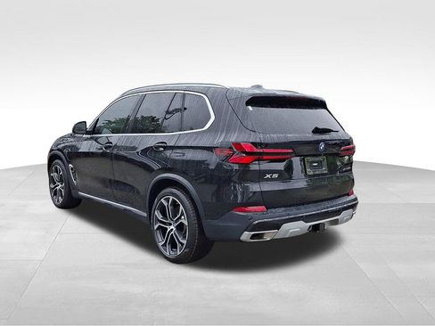 Used 2024 BMW X5 xDrive50e w/ Premium Package AWD/4WD image 4
