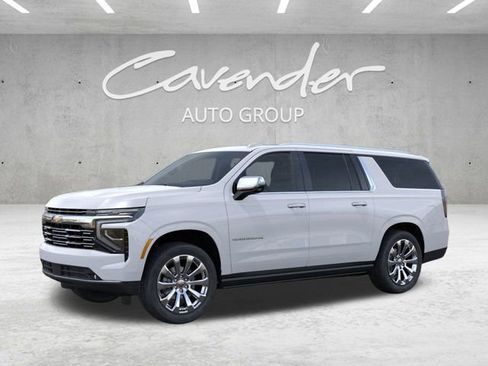 New 2026 Chevrolet Suburban Premier image 2