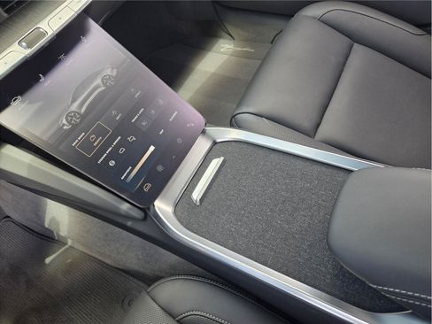 Used 2025 Lucid Air Touring AWD/4WD image 19