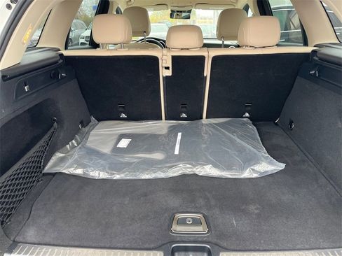 Certified 2022 Mercedes-Benz GLC 300 4MATIC w/ Premium Package Lite image 19