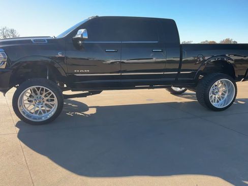 Used 2022 RAM 2500 Limited image 6