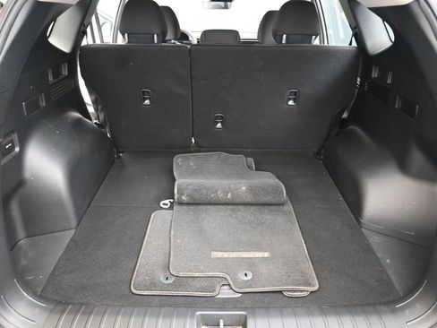 Certified 2022 Hyundai Tucson SE w/ Cargo Package image 18