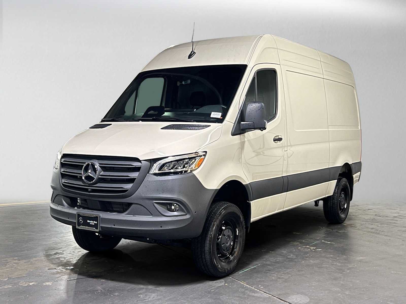 Used 2026 Mercedes-Benz Sprinter 2500 image 7
