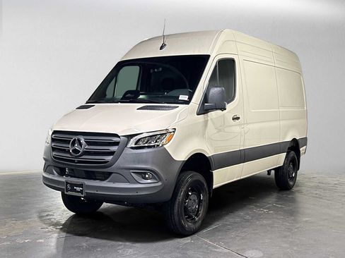 Used 2026 Mercedes-Benz Sprinter 2500 image 7
