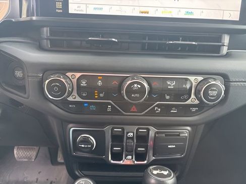 Used 2024 Jeep Wrangler Unlimited Sahara w/ Technology Group image 24