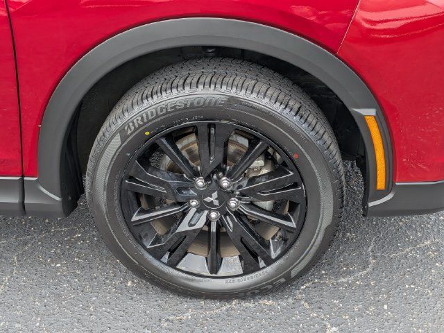 Used 2024 Mitsubishi Eclipse Cross LE AWD/4WD image 10