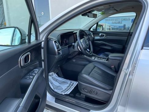 Used 2023 Kia Sorento EX AWD/4WD image 8