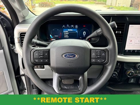 New 2026 Ford F250 XLT w/ XLT Premium Package AWD/4WD image 16