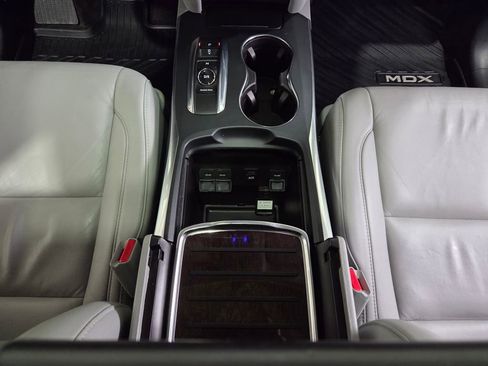 Used 2017 Acura MDX w/ Technology & Entertainment image 24