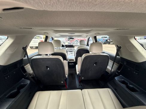 Used 2022 Hyundai Palisade Limited w/ Cargo Package AWD/4WD image 13