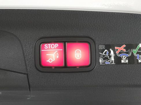 Certified 2026 Mercedes-Benz GLE 350 4MATIC image 33