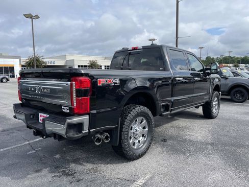 Used 2025 Ford F250 King Ranch w/ Chrome Package AWD/4WD image 4