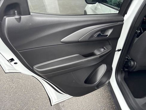 Used 2024 Chevrolet TrailBlazer LT image 36