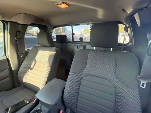 Used 2019 Nissan Frontier SV w/ Value Truck Package AWD/4WD image 2