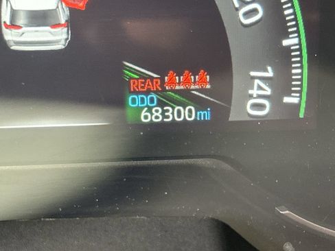 Used 2024 Toyota RAV4 LE FWD image 33