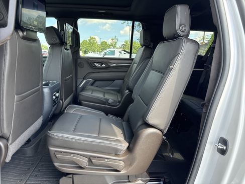 Used 2023 GMC Yukon XL Denali w/ Max Trailering Package AWD/4WD image 34