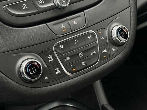 Used 2024 Chevrolet Malibu LT FWD image 29