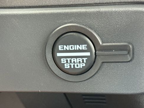 New 2025 Ford Bronco Badlands image 24