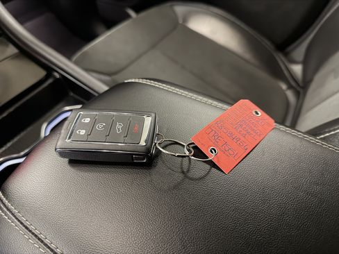 Used 2024 Jeep Grand Cherokee L Altitude image 16