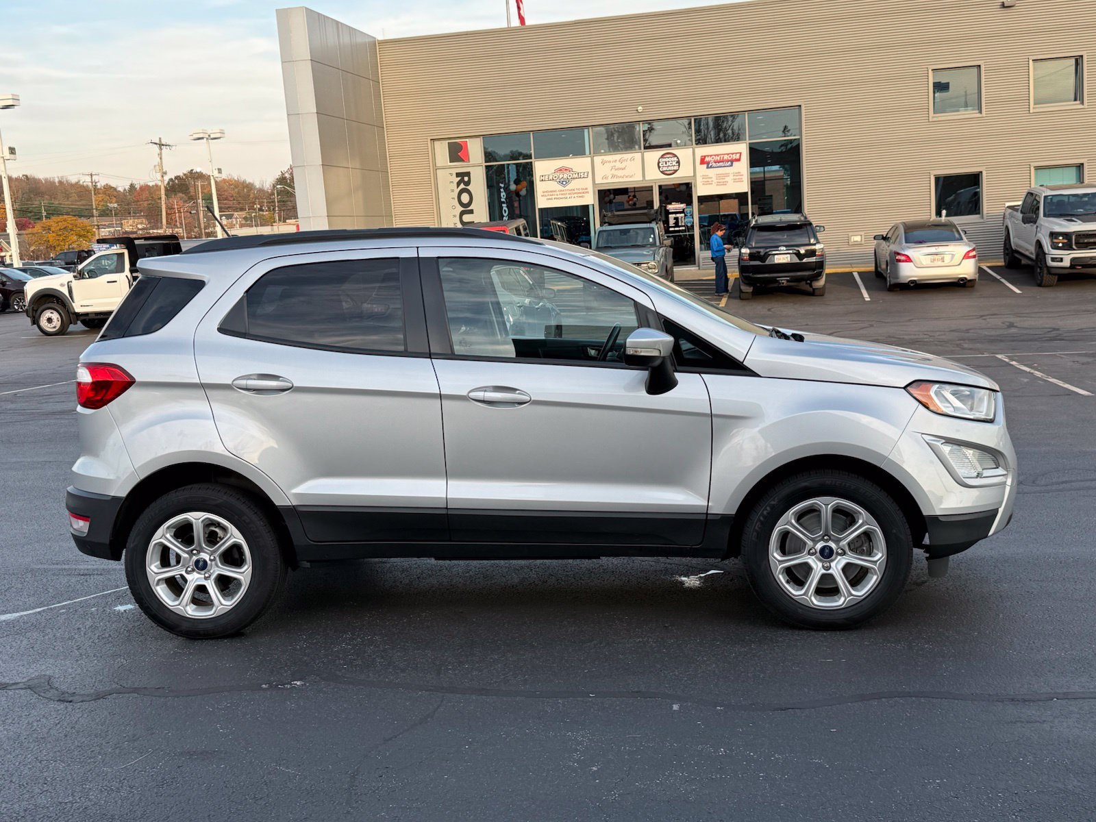 Used 2020 Ford EcoSport SE FWD image 3