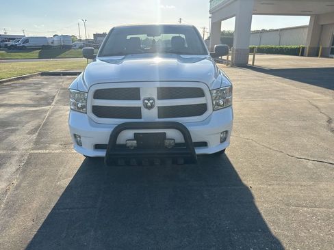 Used 2017 RAM 1500 Express image 4