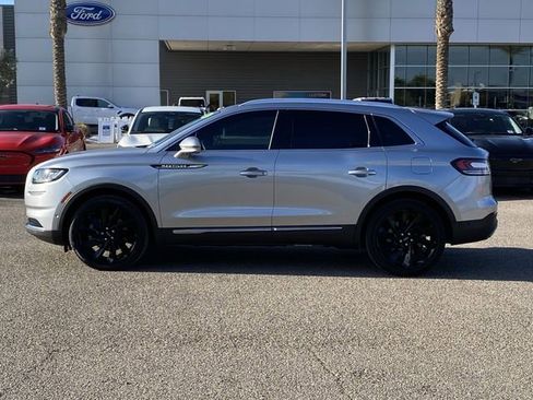 Used 2022 Lincoln Nautilus Reserve w/ Equipment Group 201A image 4