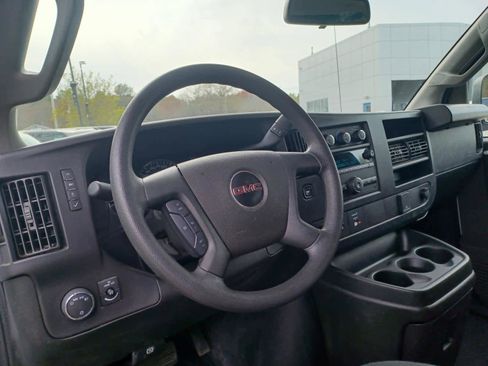 Used 2024 GMC Savana 2500 w/ Driver Convenience Package RWD image 8