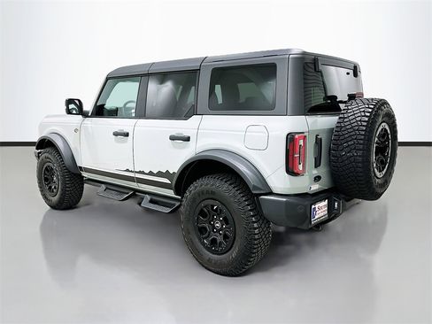 Used 2024 Ford Bronco Wildtrak image 5