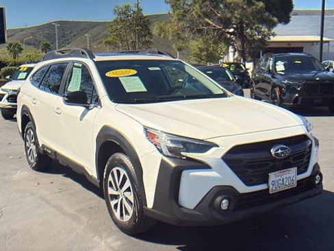 Certified 2025 Subaru Outback Premium image 1