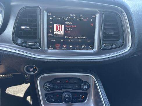 Used 2021 Dodge Challenger R/T Scat Pack RWD image 10