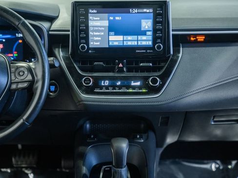Used 2021 Toyota Corolla XSE FWD image 18