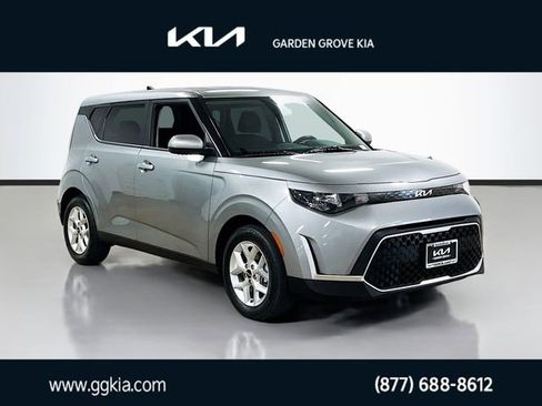 Certified 2024 Kia Soul LX w/ Option Group 015 FWD image 1