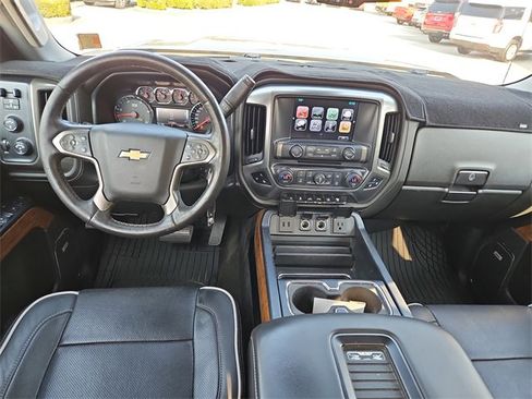 Used 2017 Chevrolet Silverado 2500 High Country w/ Duramax Plus Package image 8