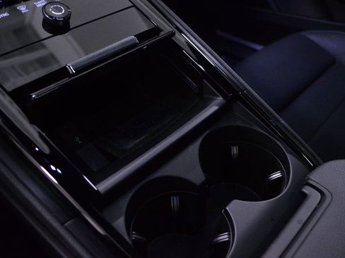 Certified 2025 Porsche Panamera 4 image 34