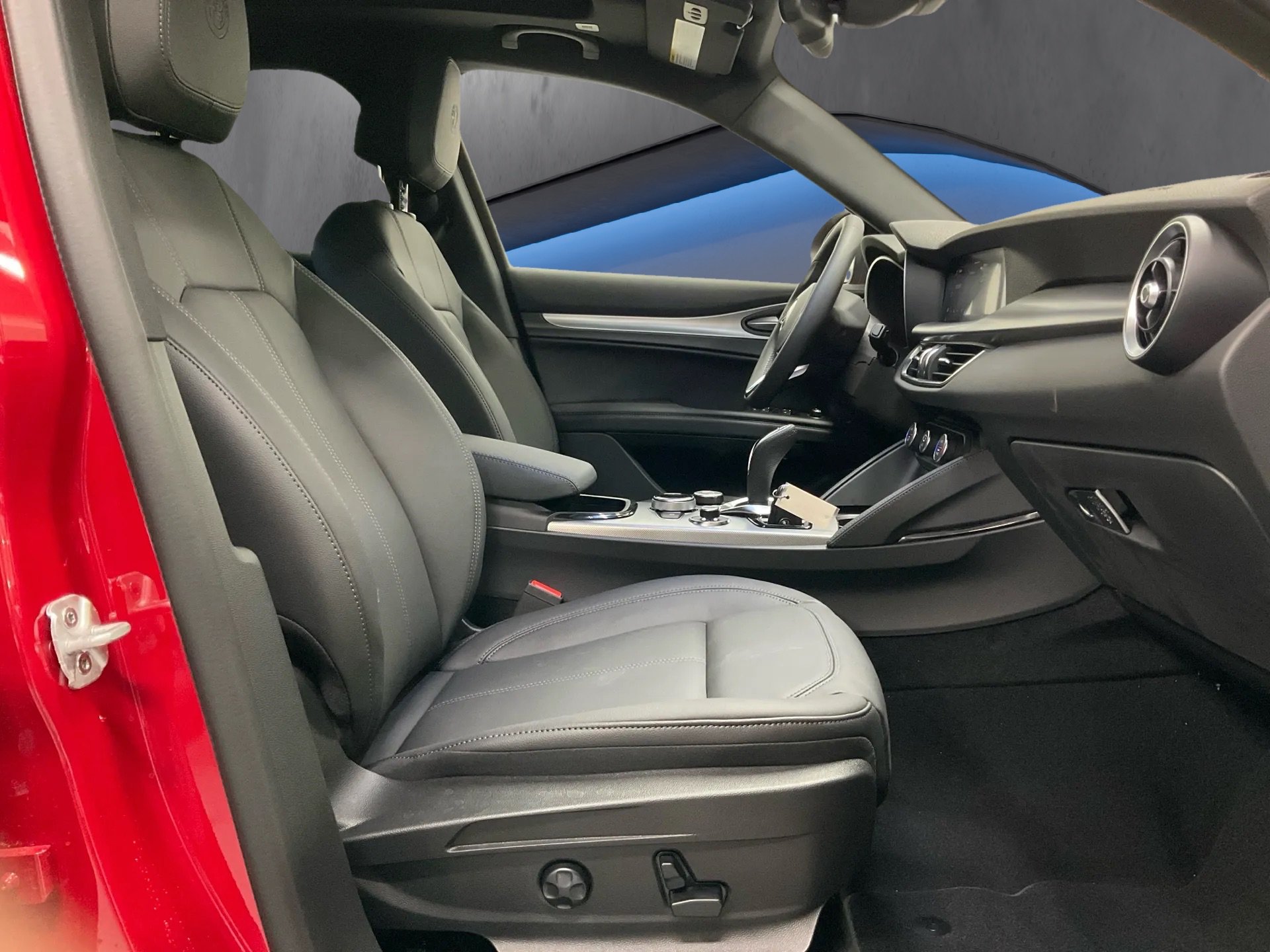 New 2026 Alfa Romeo Stelvio Sprint AWD/4WD image 11