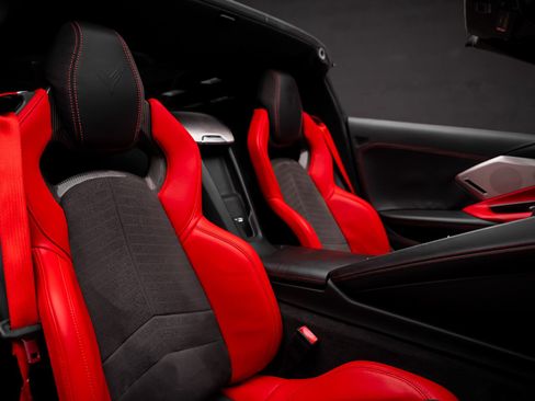 Used 2020 Chevrolet Corvette Stingray Premium Cpe w/ 3LT Preferred Equipment Group RWD image 66
