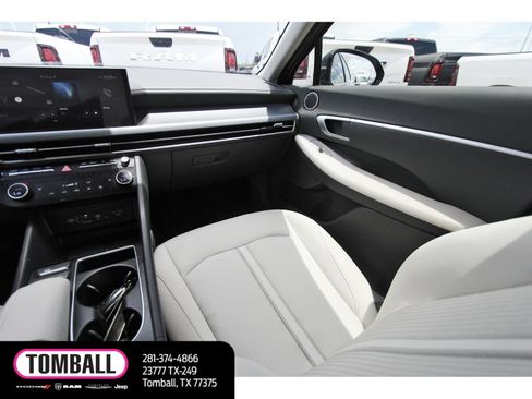 Used 2025 Hyundai Sonata SEL FWD image 11