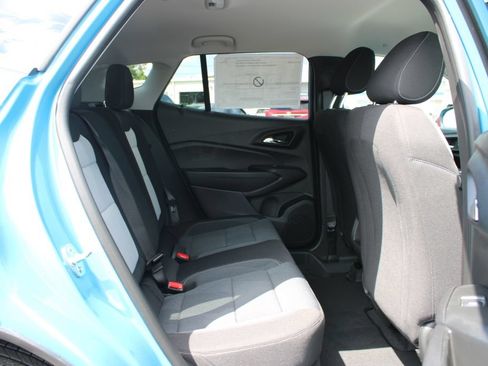 New 2026 Chevrolet Trax LS w/ LS Convenience Package FWD image 30