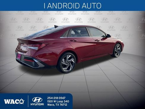 Used 2024 Hyundai Elantra SEL w/ Convenience Package image 6